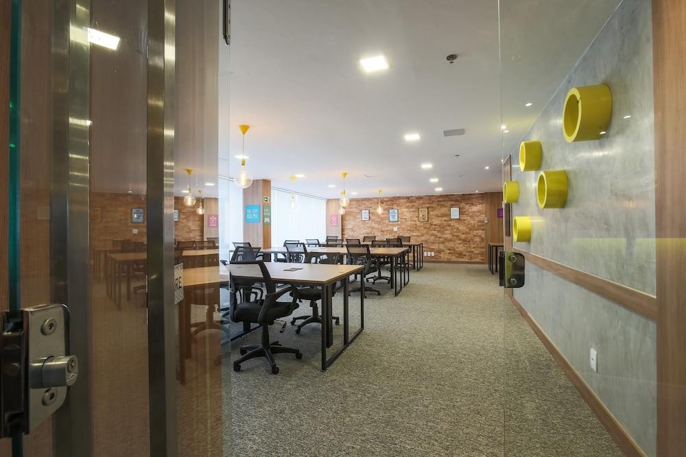 I5 Play Hotel อากวส คลาราส ภายนอก รูปภาพ
