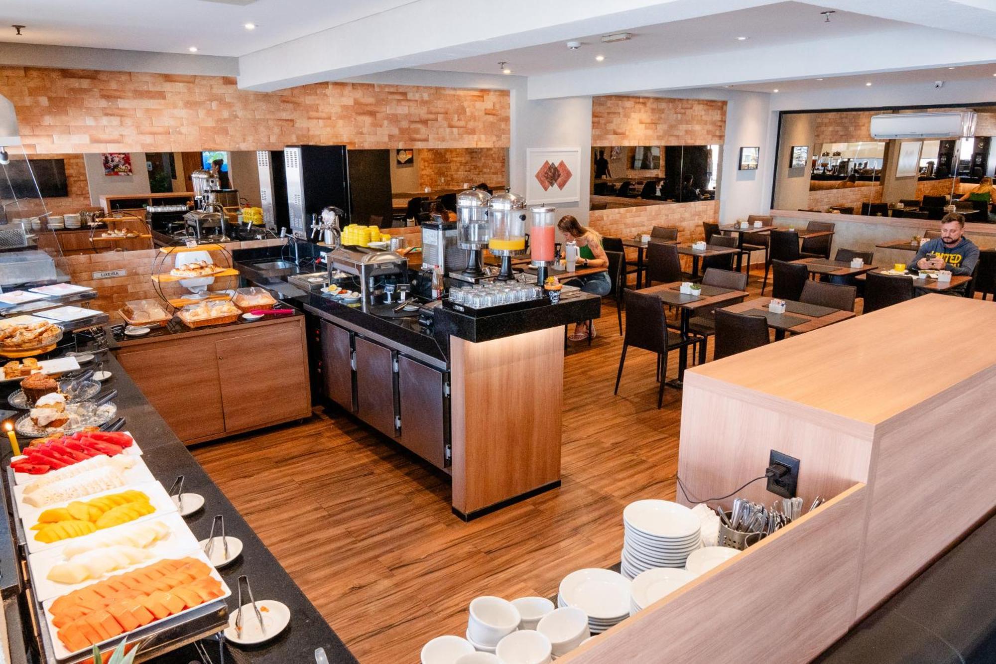 I5 Play Hotel อากวส คลาราส ภายนอก รูปภาพ